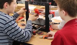 В Испании начали работать курсы по обучению работе с 3D-принтером