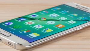 Чем смартфон Samsung Galaxy S6 вызвал недовольство пользователей