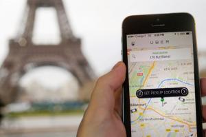 Французский суд подтвердил запрет на услуги Uber с использованием непрофессиональных водителей