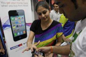 Дешевую альтернативу iPhone 6 Plus теперь разработали и в Индии