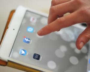 Аудиторию блогов в Twitter и Facebook Роскомнадзор будет считать самостоятельно