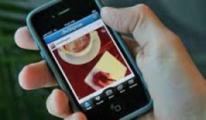 Отметив третью годовщину, Instagram предложил пользователям новые функции