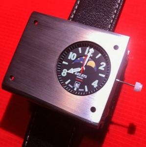 Первые в мире наручные атомные часы появились на Kickstarter