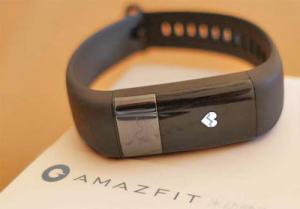 ТОП-10 лучших фитнес-браслетов 2018-2019 годов Фото 8