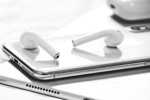 Причины самопроизвольного отключения AirPods от iPhone Фото 1