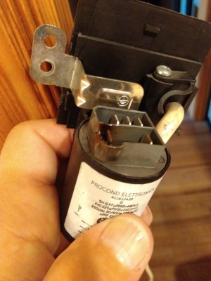 Ariston AVTL 83
