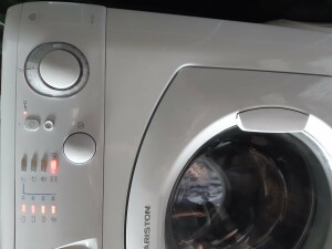 Ariston AVL 95