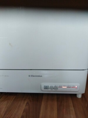 Electrolux ESF 2410