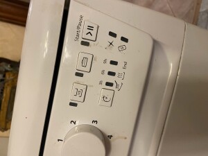 Hotpoint-Ariston LSF 7237