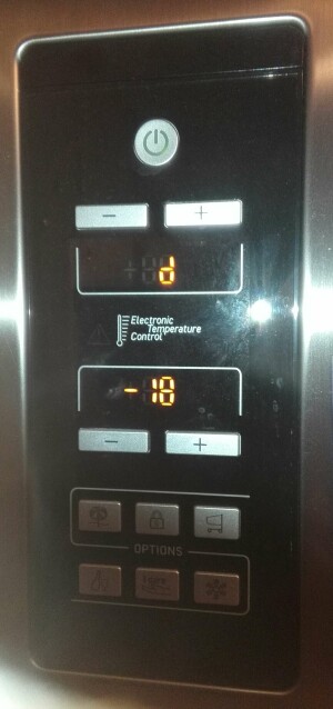 Hotpoint-Ariston ECFD 2013 XL