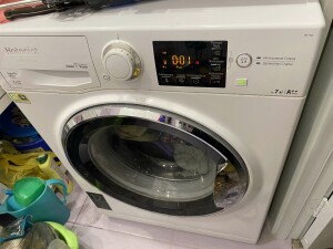 Hotpoint-Ariston RST 7229 K