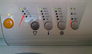Zanussi ZWS 830