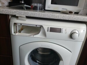 Ariston AVD 107