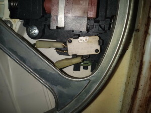 Ariston AT 84