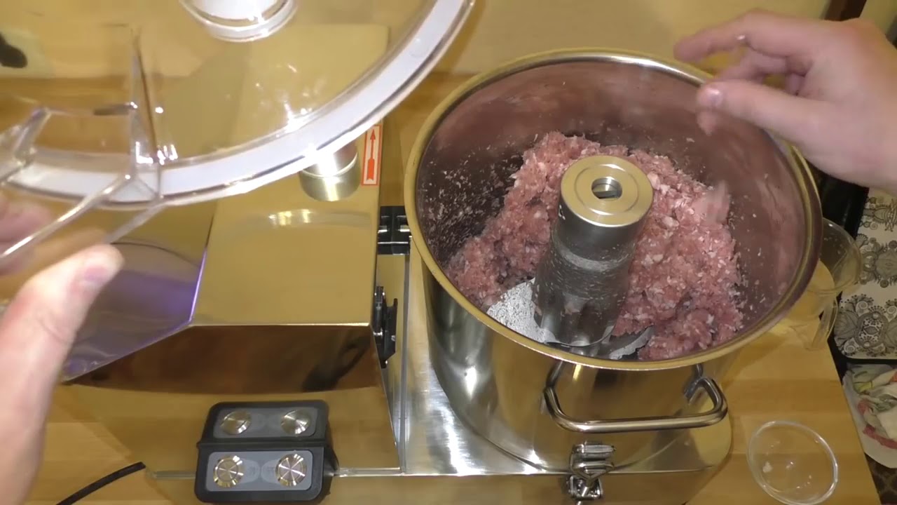 Видео превью: Куттер goodfood c6vv обзор
