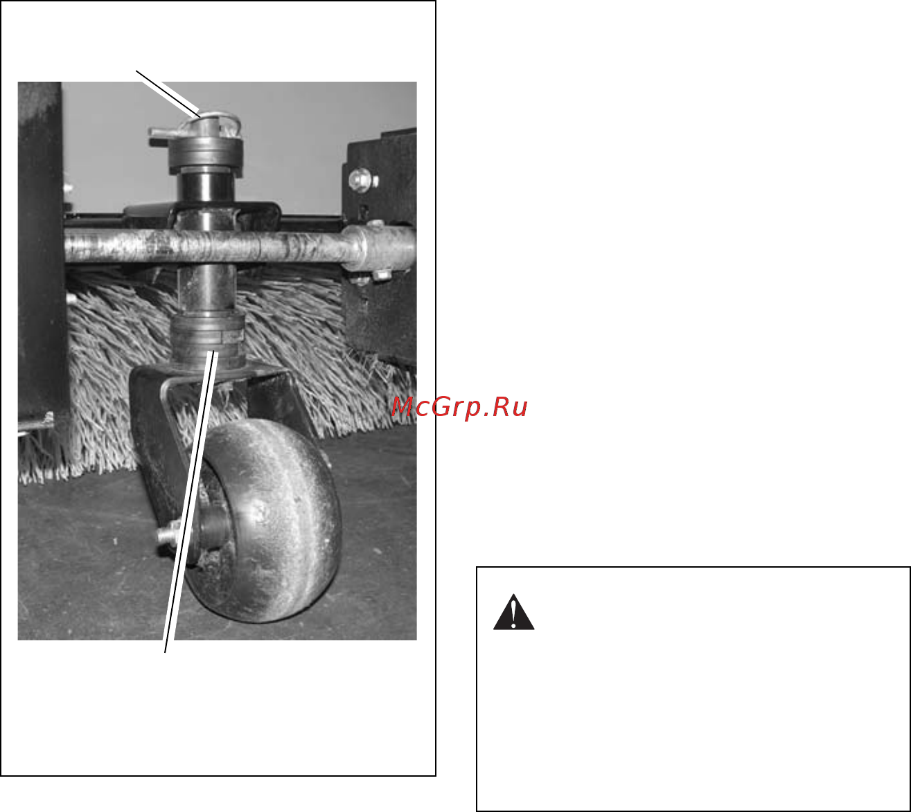 Ariens POWER BRUSH 28 [12/30] Filling fuel tank